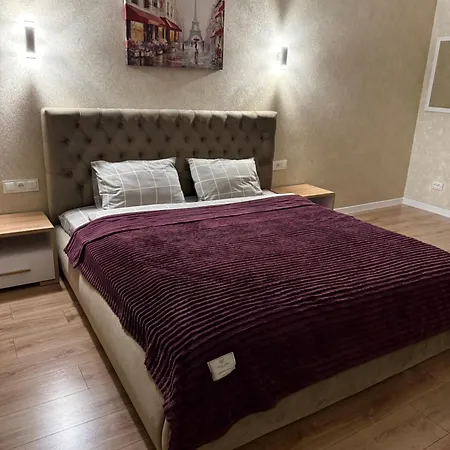 біля оперного театру2 Apartment