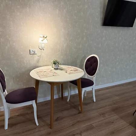 біля оперного театру2