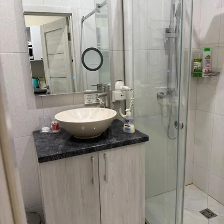 біля оперного театру2 Apartment