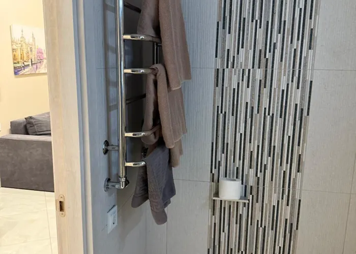 біля оперного театру2